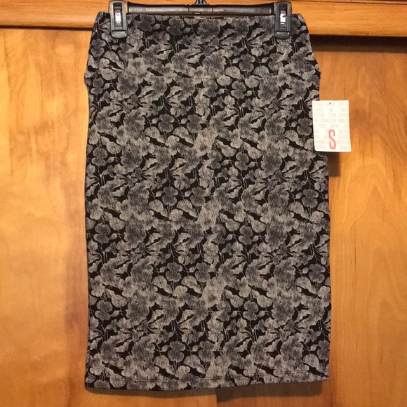 Lularoe Small Cassie Skirt - Picture 1 of 2